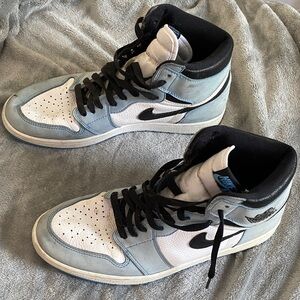 Air Jordan Retro University Blue  12